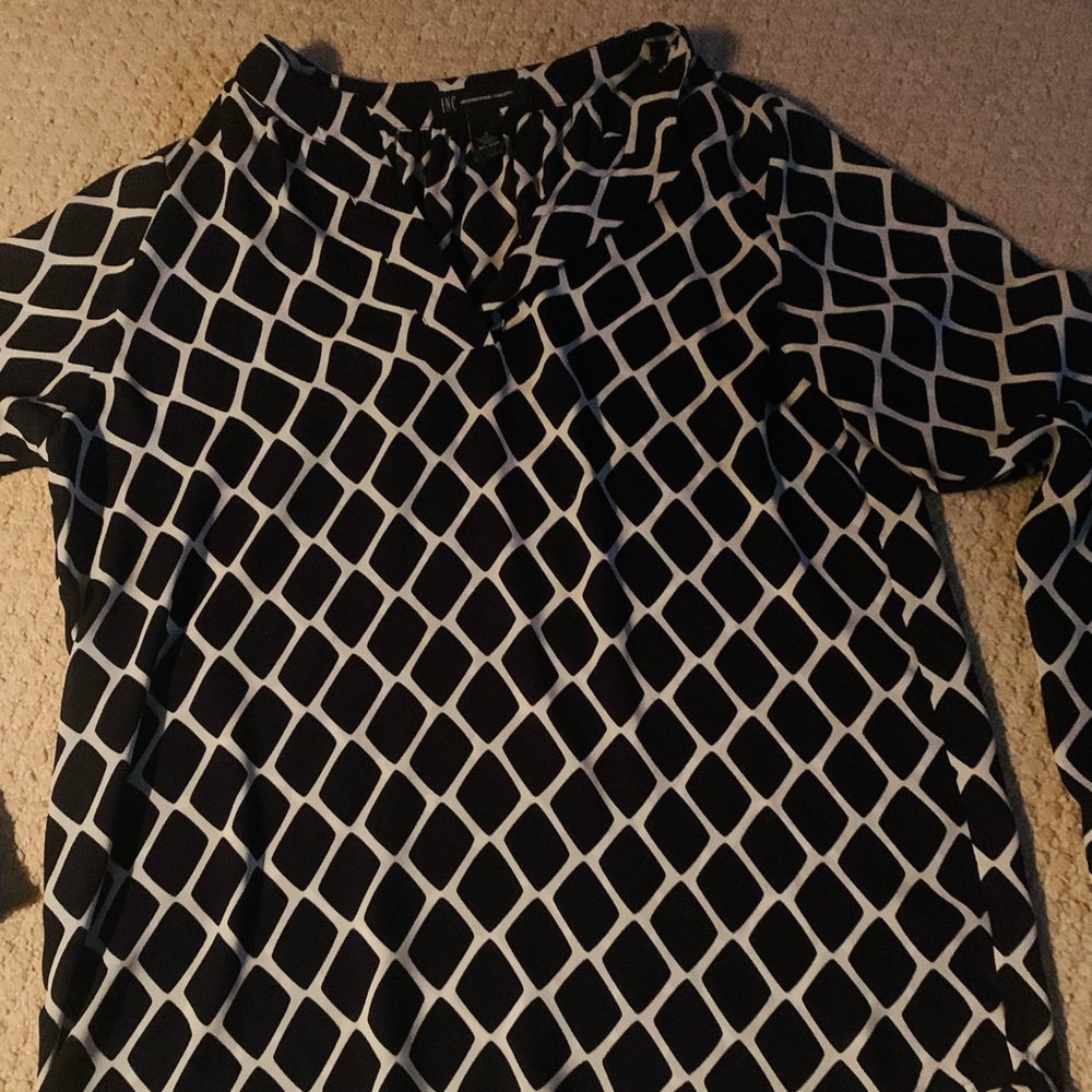Black & White geometric blouse